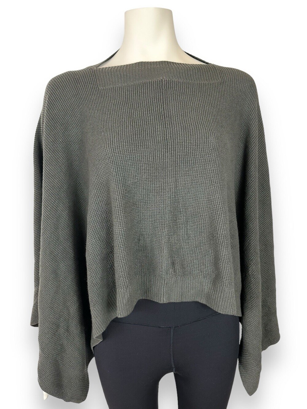 Lululemon Forward Flow Poncho Women's One Size Dark Green Olive Sweater